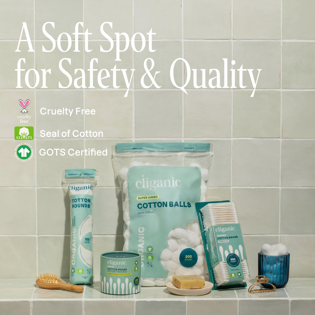 Cliganic package label detail emphasizing 100% natural cotton and hypoallergenic claim