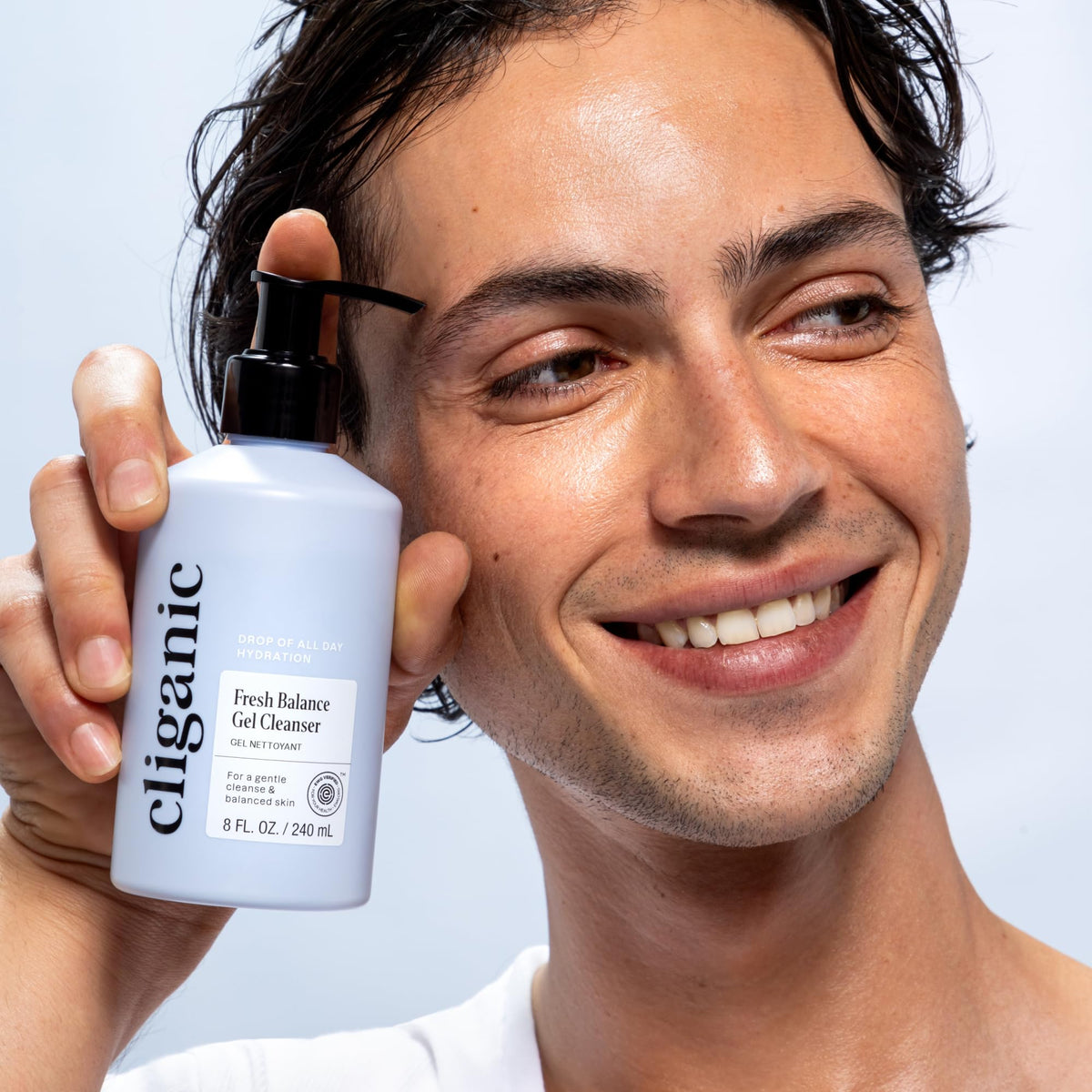 Cliganic in-use washing face showing gentle makeup removal