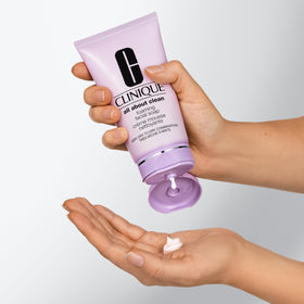 Clinique bottle label and ingredient panel emphasizing hyaluronic and glycerin benefits