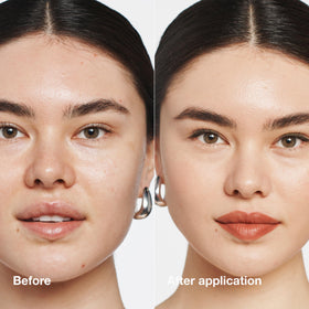 Clinique foundation texture close-up showing creamy consistency for smooth blending