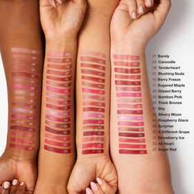 Clinique close-up of precision tip for precise lip definition benefit