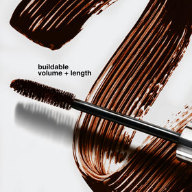 Clinique mascara wand coating detail highlighting smooth, clump-resistant formula