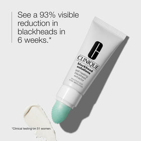 Clinique close-up of creamy gel texture highlighting warming formula