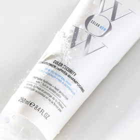 COLOR WOW close-up of hair shine from Sealicon protective finish