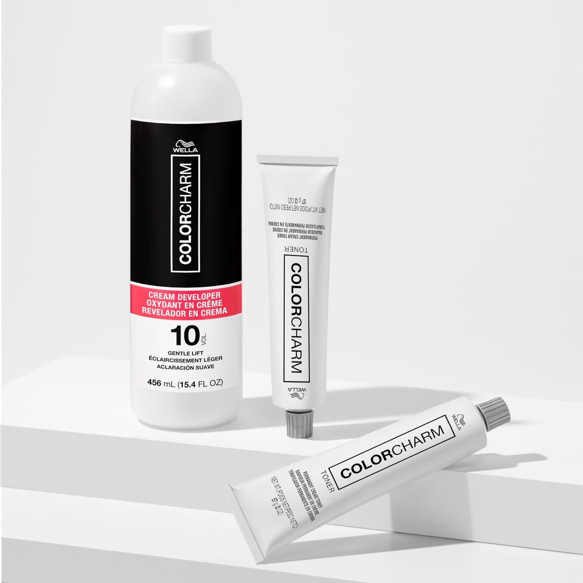 COLORCHARM label detail highlighting vegan mark and ingredient transparency benefit