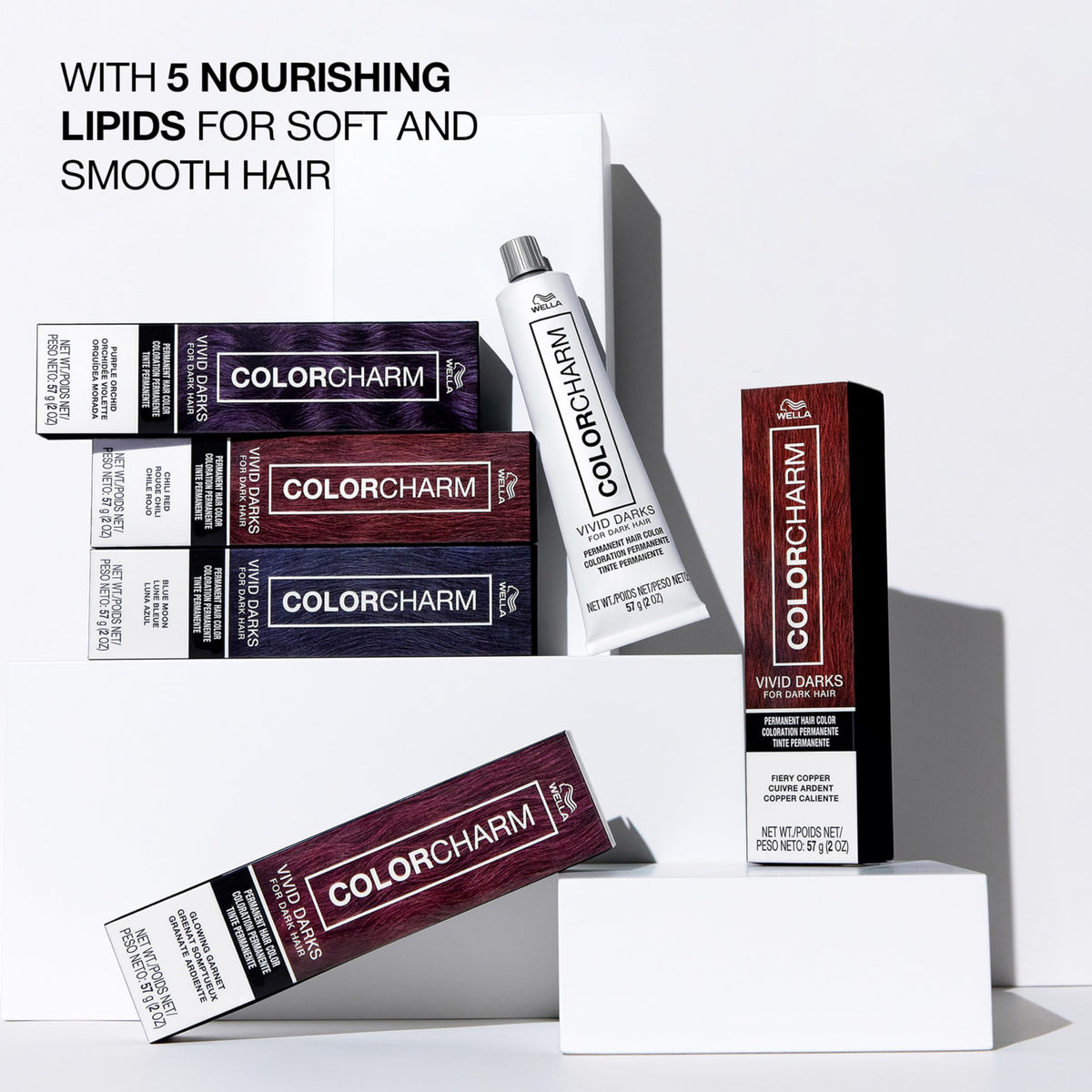 COLORCHARM Muy Magenta stylist applying color in salon demonstrating professional use