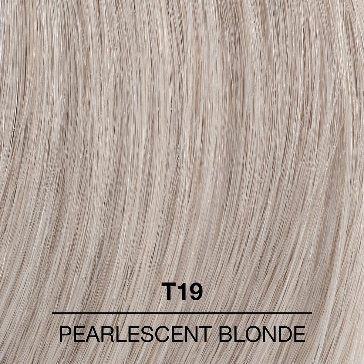 COLORCHARM T19 liquid texture close-up highlighting smooth pour and coverage
