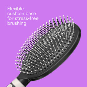 Conair cushion base flexing to reduce tugging and stress