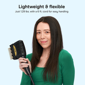 Conair dual-row comb detail showing snag-free detangling benefit for textured hair