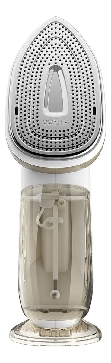 Conair close-up of soleplate highlighting even heat distribution benefit
