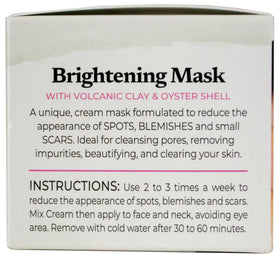 Concha Nacar mask applied on model cheek demonstrating even coverage