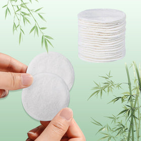 Cottonessence pad in use removing makeup demonstrating effective cleansing