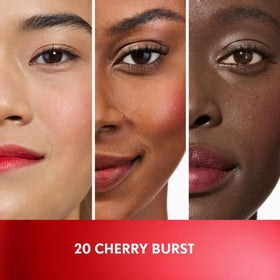 COVERGIRL close-up of doe-foot applicator demonstrating smooth precise application