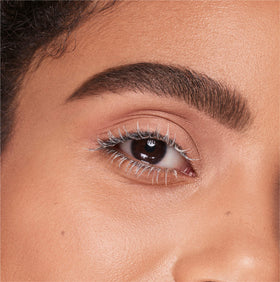COVERGIRL side-by-side before and after lashes showing amplified volume benefit