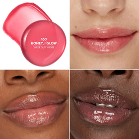 COVERGIRL close-up of balm-to-oil texture for smooth hydrated lips