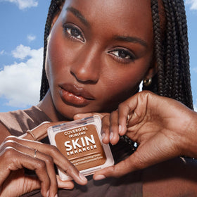 COVERGIRL side angle compact showing compact size and travel-ready benefit