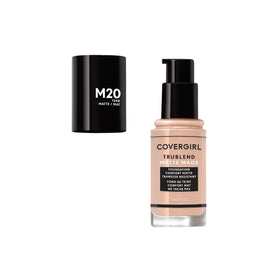 COVERGIRL close-up of foundation dropper texture showing blendable coverage