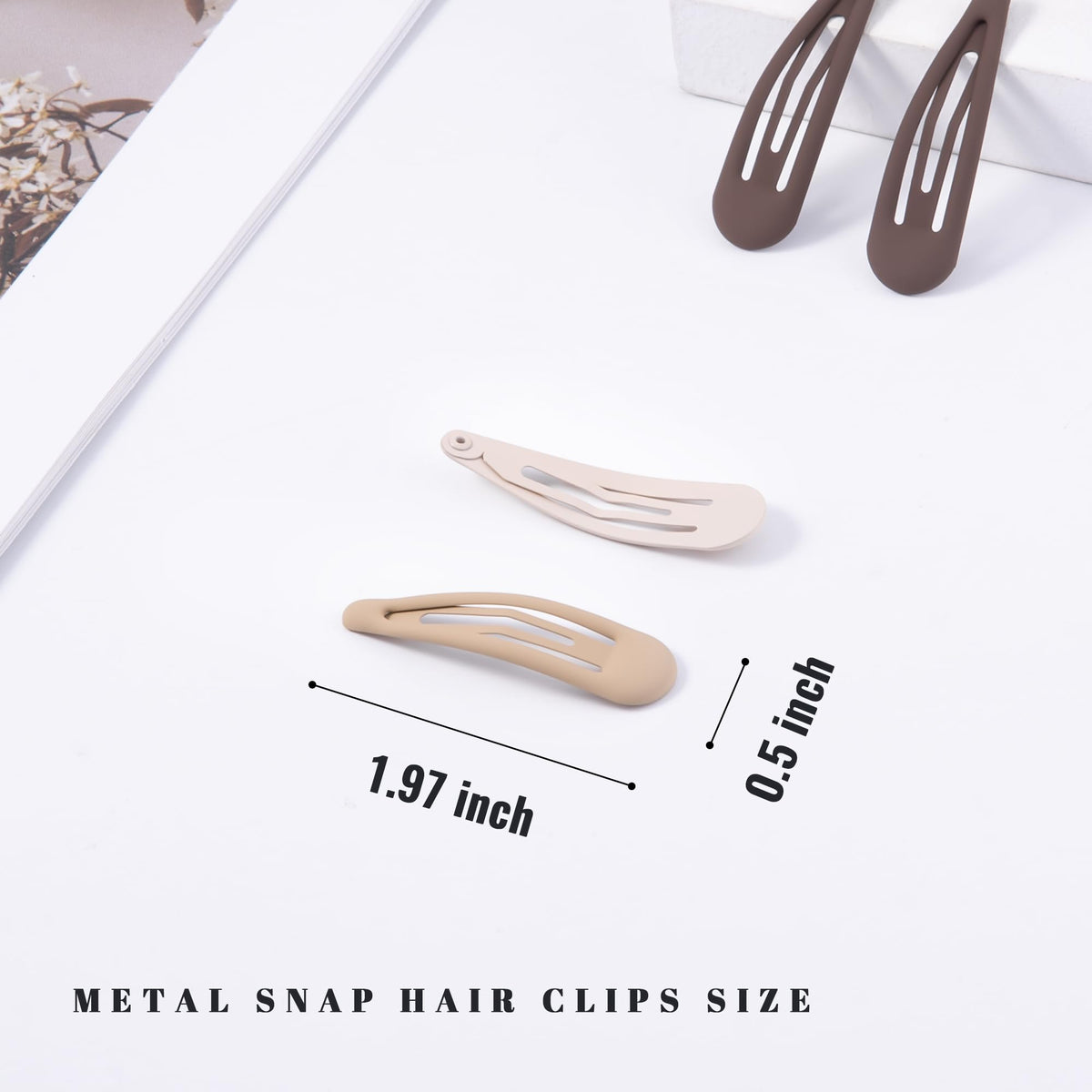 Cptots close-up of metal texture and smooth edges reducing hair snagging