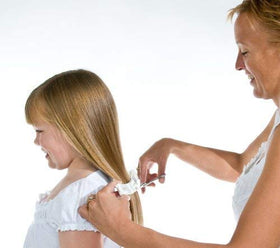 CreaClip instructional video screenshot guiding beginners through step-by-step cuts