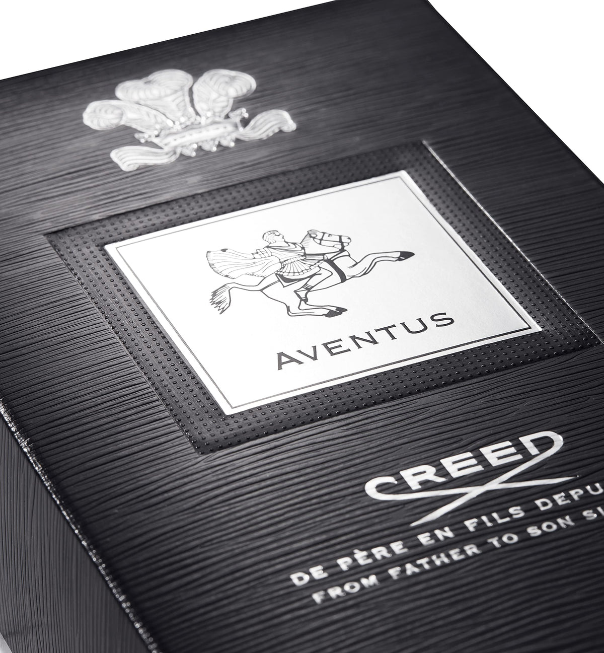 Creed Aventus closeup spray nozzle ready to mist benefit: precise application control