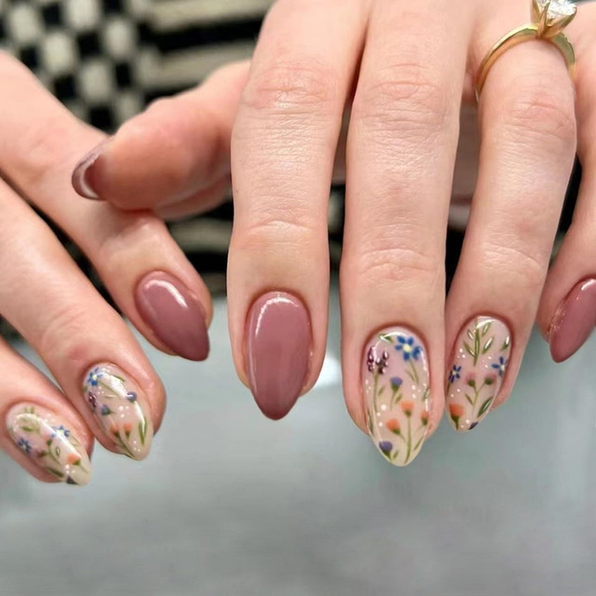 CTTHNBD close-up of flower and leaf print highlighting intricate detail benefit