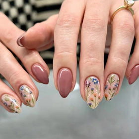 CTTHNBD close-up of flower and leaf print highlighting intricate detail benefit