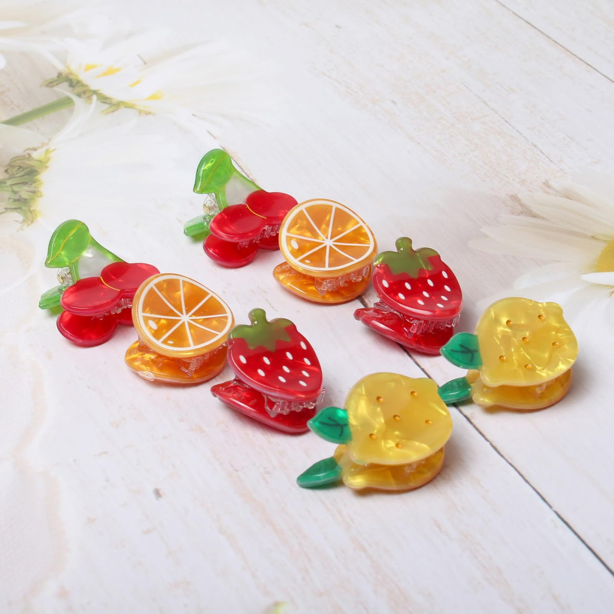 Cuizhiyu clips worn in hair half-up style adding playful color