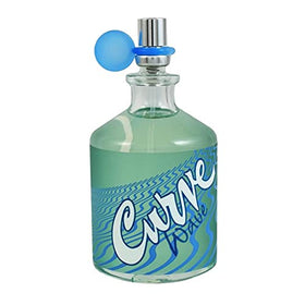Curve Wave close-up spray nozzle releasing mist for precise application benefit