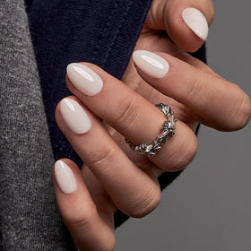 CurvLife close-up of glossy soft gel texture showing chip-resistant finish and long-lasting shine benefit