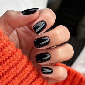 CurvLife close-up of handmade gel French tip highlighting professional shine