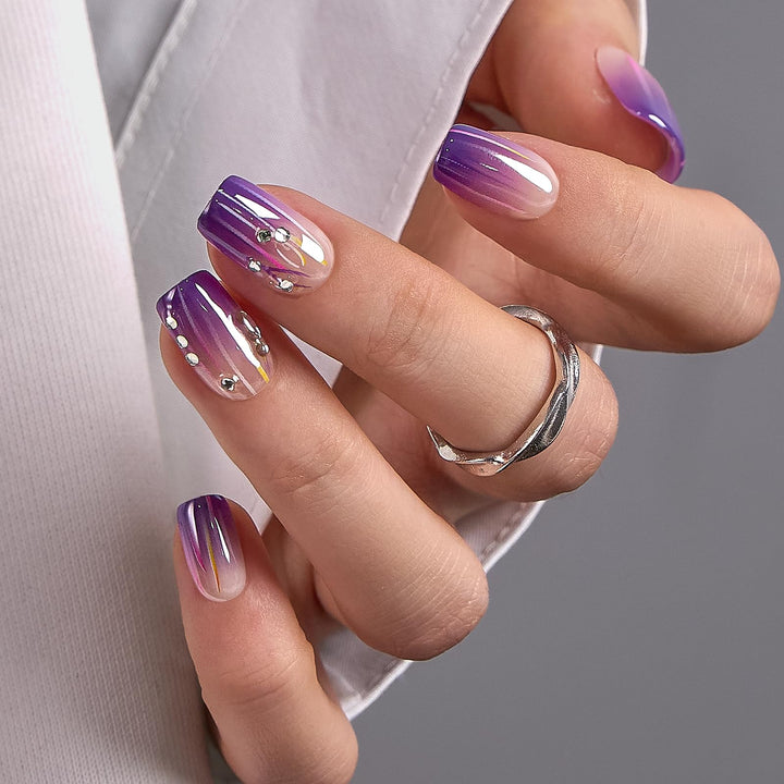 CurvLife front packaging showing gradient purple lines and included tools for quick application