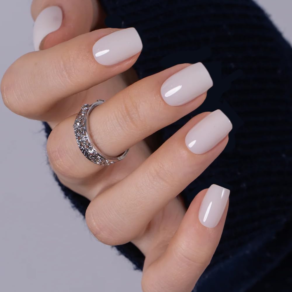 CurvLife front packaging showing full kit and neutral nails for easy at-home manicure