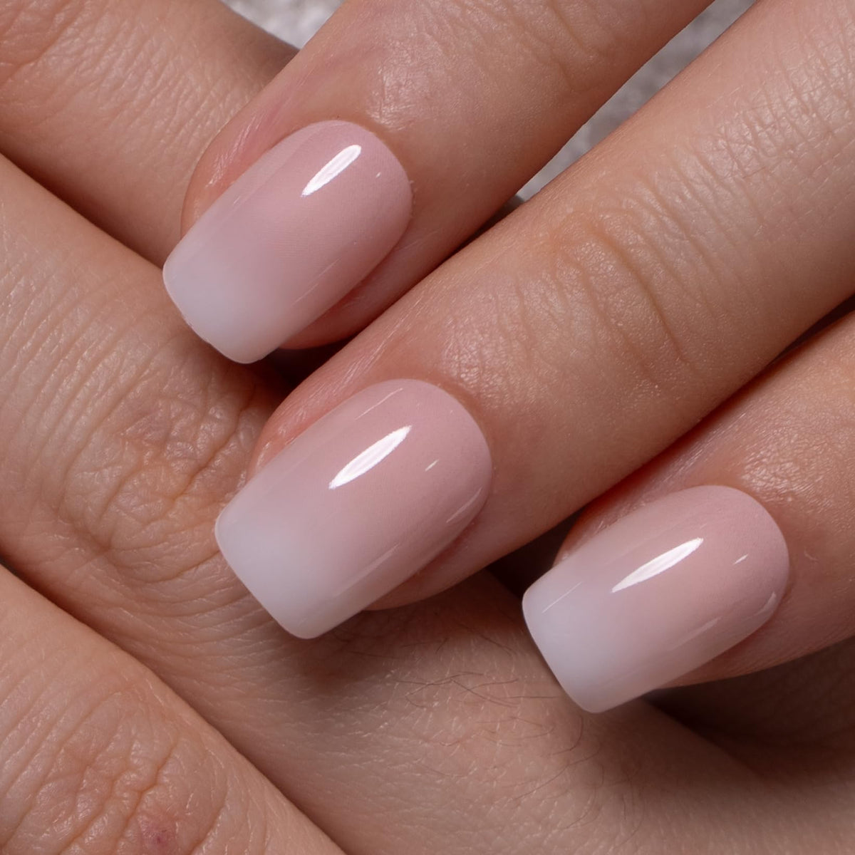 CurvLife front packaging showing ombre square nails and kit contents for quick salon look