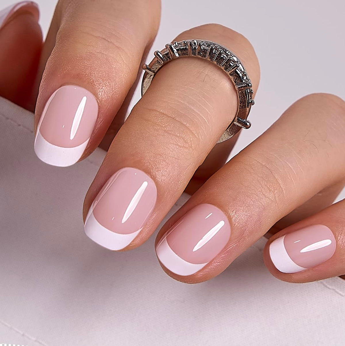 CurvLife front packaging showing 32-piece kit and salon-quality finish
