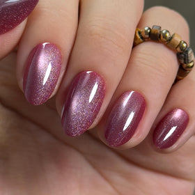 CurvLife front packaging showing full-cover short almond nails and tools, convenient kit