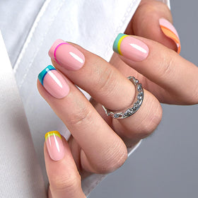 Curvlife front packaging showing full nail set and box, easy at-home manicures