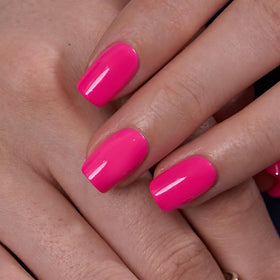 CurvLife nails worn in hand showing everyday stylish, salon-ready look