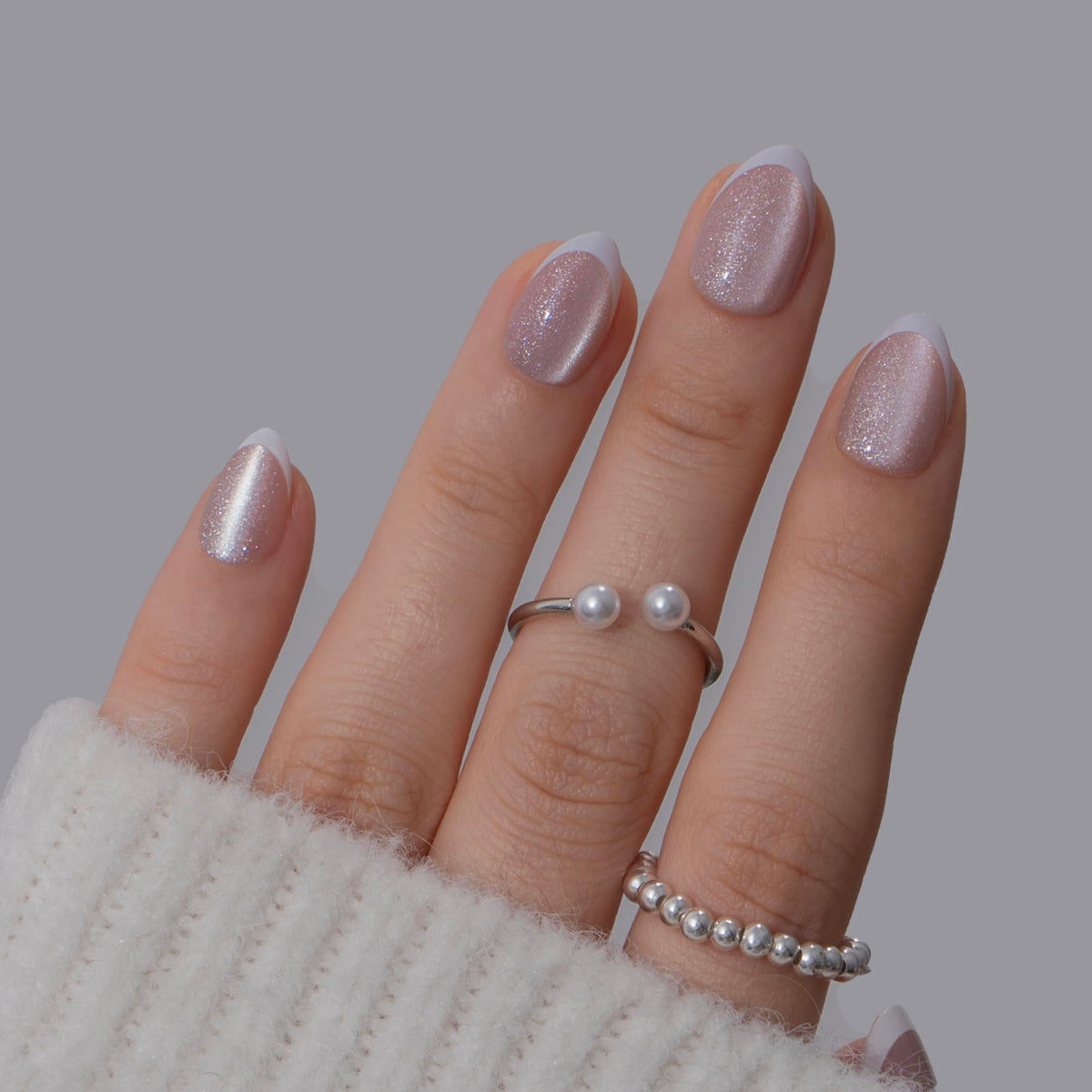CurvLife laid-out nails showing 16 sizes for accurate matching and salonlike results