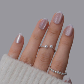 CurvLife laid-out nails showing 16 sizes for accurate matching and salonlike results