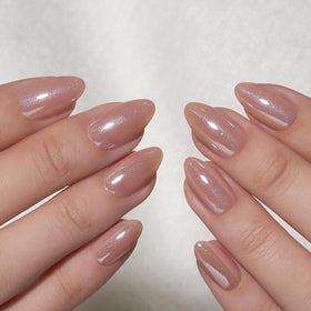 CurvLife soft gel edge detail illustrating flexible natural-fit comfort
