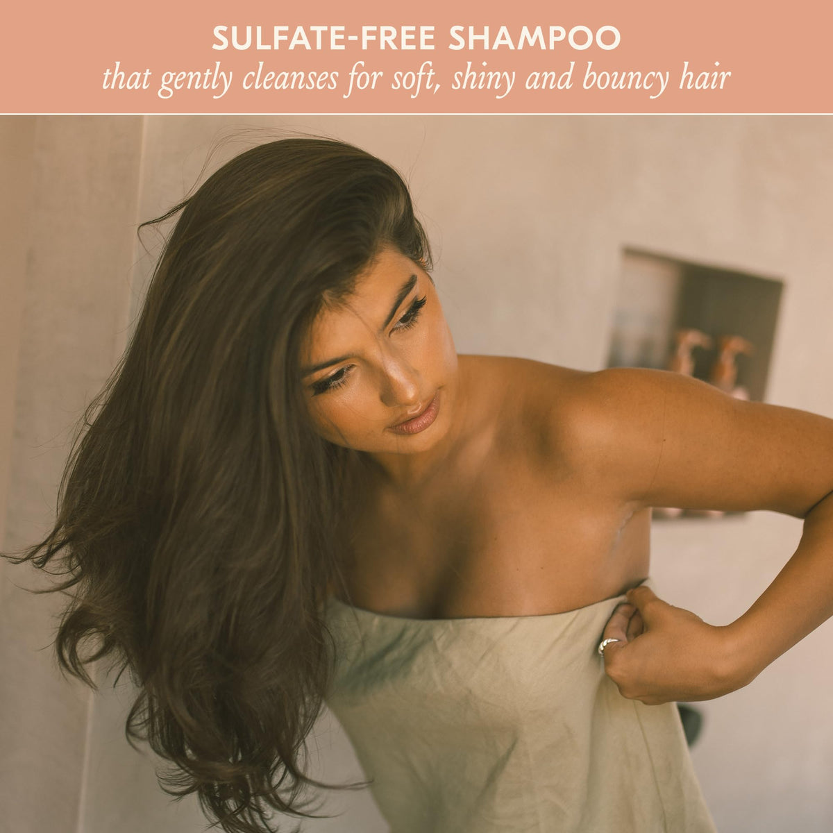 DAE conditioner pouring texture, highlights smoothing hydration
