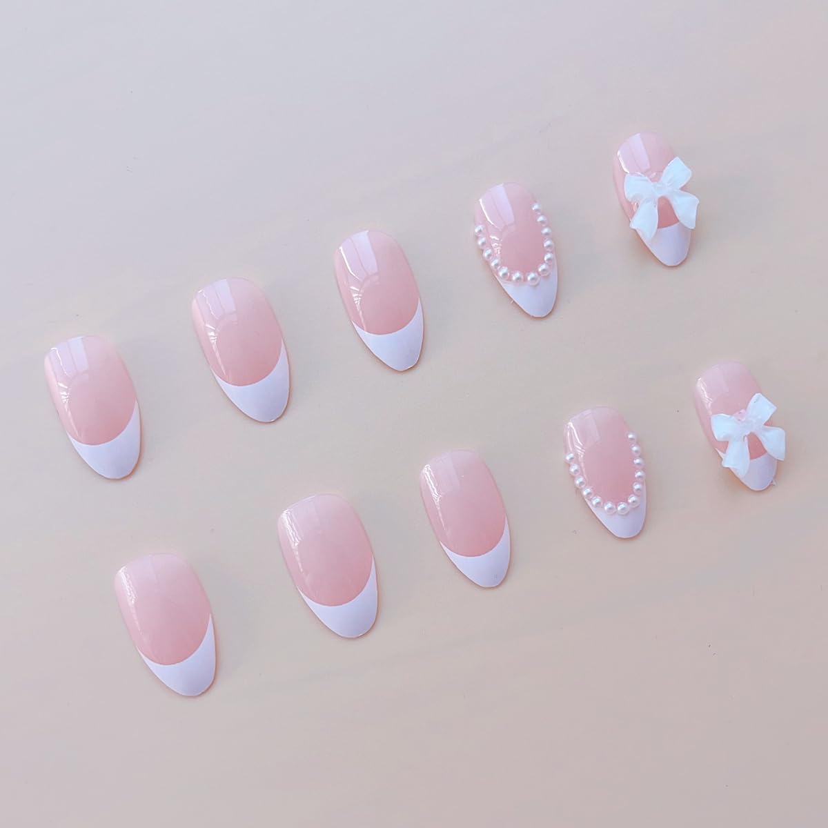 DAJIJIYOU nails on hand scale demo showing realistic size and neat finish