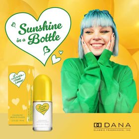 Dana Love's Fresh Lemon close-up of spray nozzle and glass texture highlighting easy misting