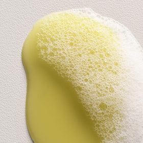 Davines before and after on damaged hair showcasing improved manageability