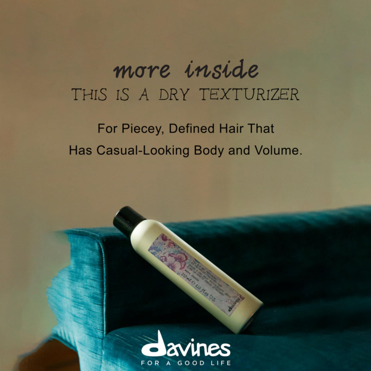 Davines dry texturizer side label highlighting ingredients and origin benefit