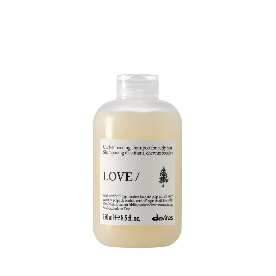 Davines bottle front view showing label and curl-hydrating benefit