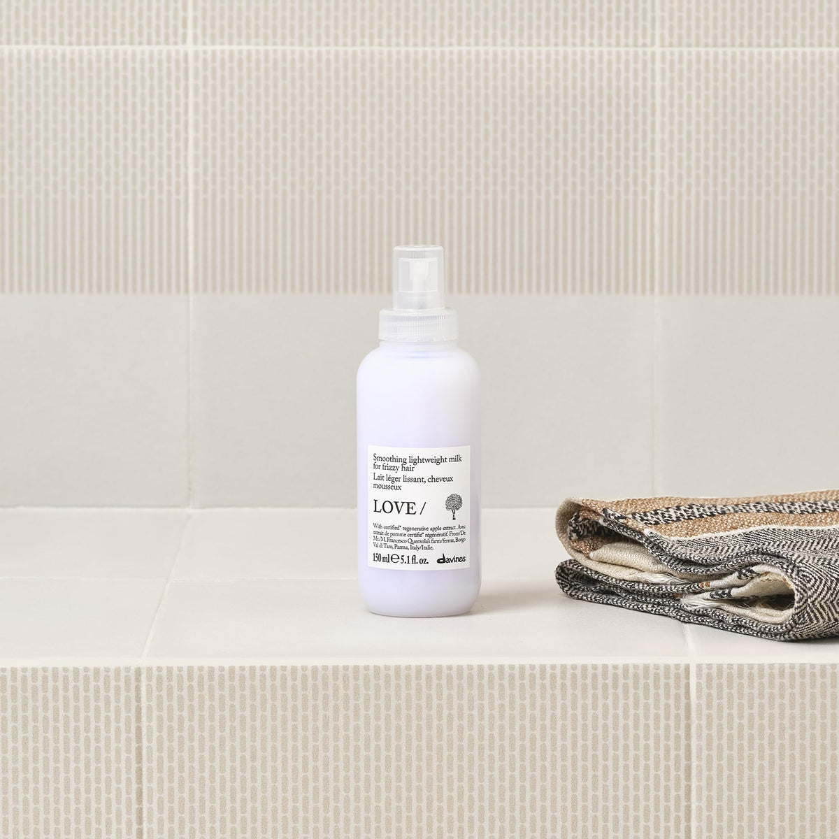 Davines apple pulp extract ingredient image highlighting natural source