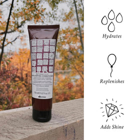 Davines pump dispenser close-up for controlled, mess-free application benefit