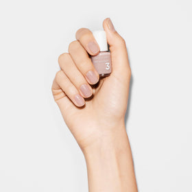 Dazzle Dry Nail Prep close-up label for clean nails and improved adhesion