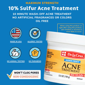 De La Cruz ointment texture close-up highlighting smooth, spreadable formula